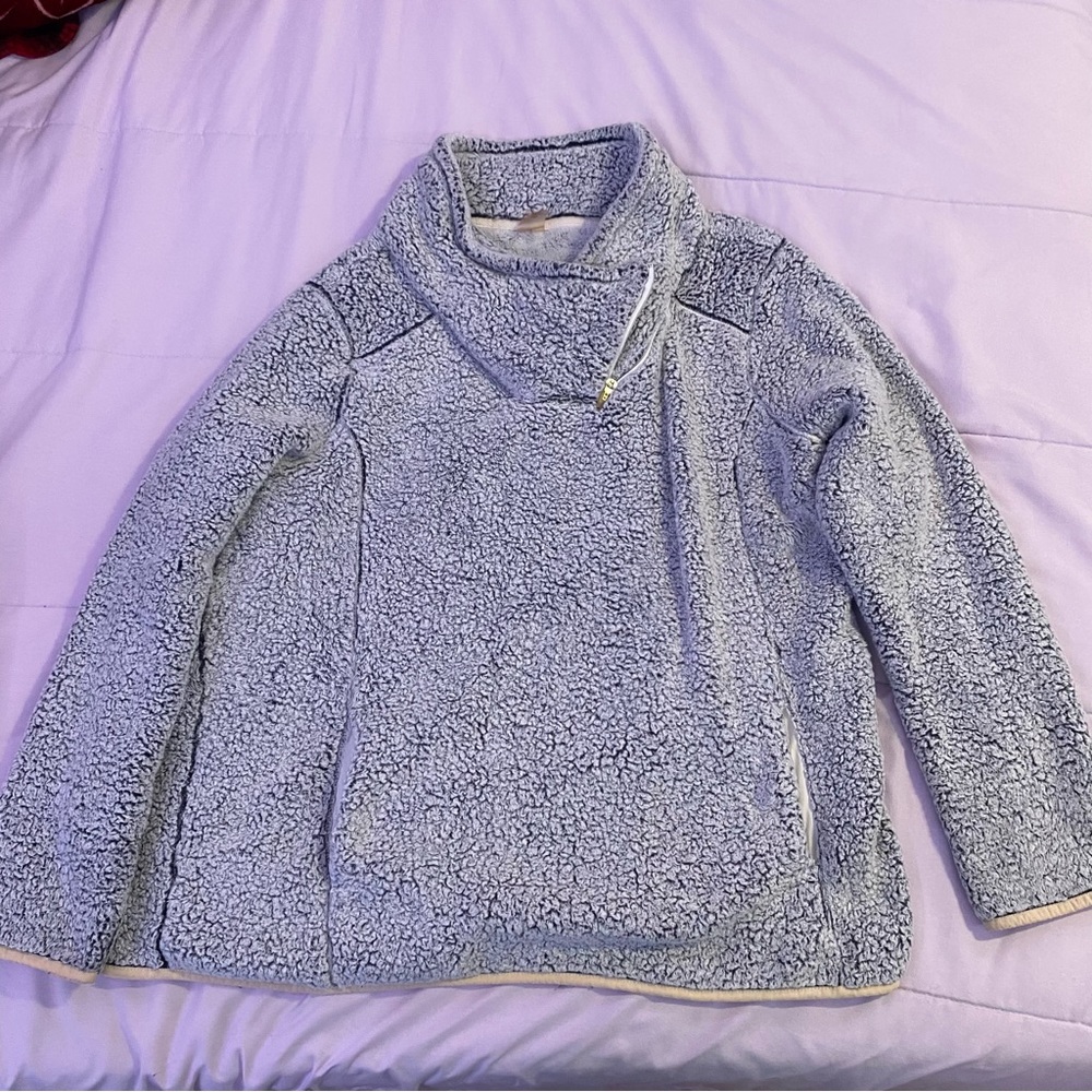 soft fleece sherpa fuzzy furry grey sweater EUC
